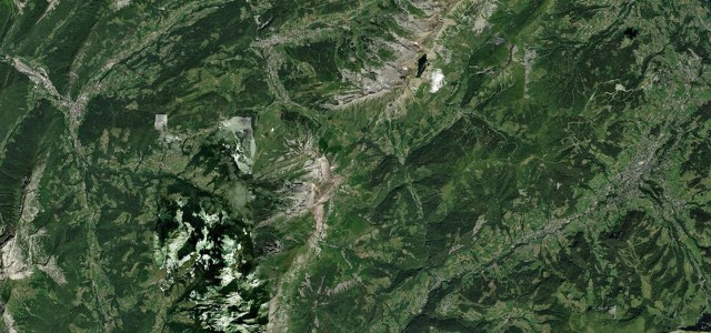 Satellite map of Col des Aravis, France