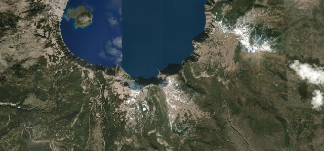 Satellite map of Crater Lake Rim Drive, The West