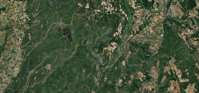 Satellite map of Gorges de la Nesque, France