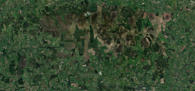 Satellite map of The Vee Pass, Ireland