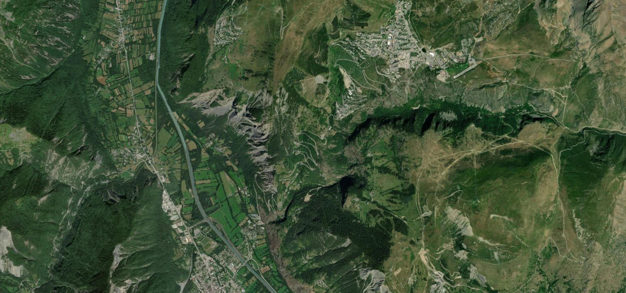 Satellite map of Alpe d'Huez