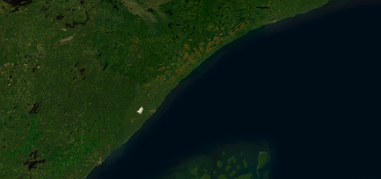 Satellite map of North Shore Scenic Drive